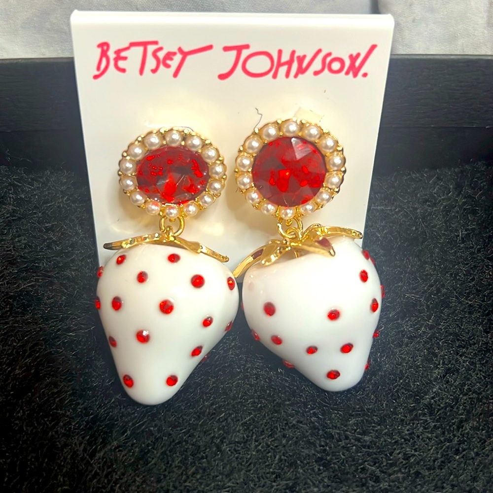 NWT Betsey Johnson strawberry earrings